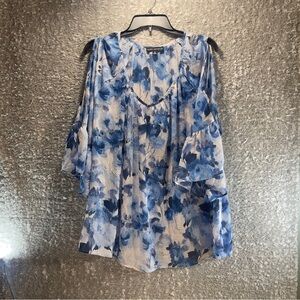 Sara Michelle Plus 3X Semi-Sheer Floral Blouse Bell Sleeve Cold Shoulder NWT